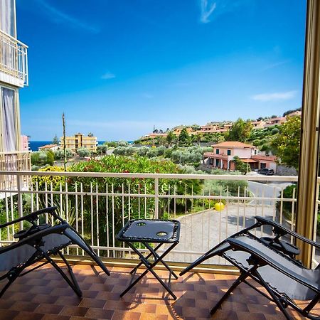 La Casa Di Vittoria Apartment San Lorenzo al Mare Exterior photo